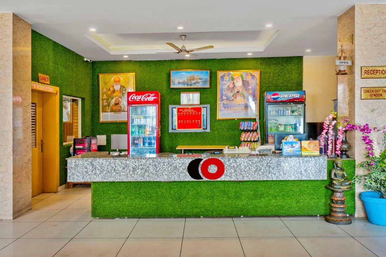 Capital O 40833 Maharaja Hotel & Restaurant Kashipur Exteriör bild