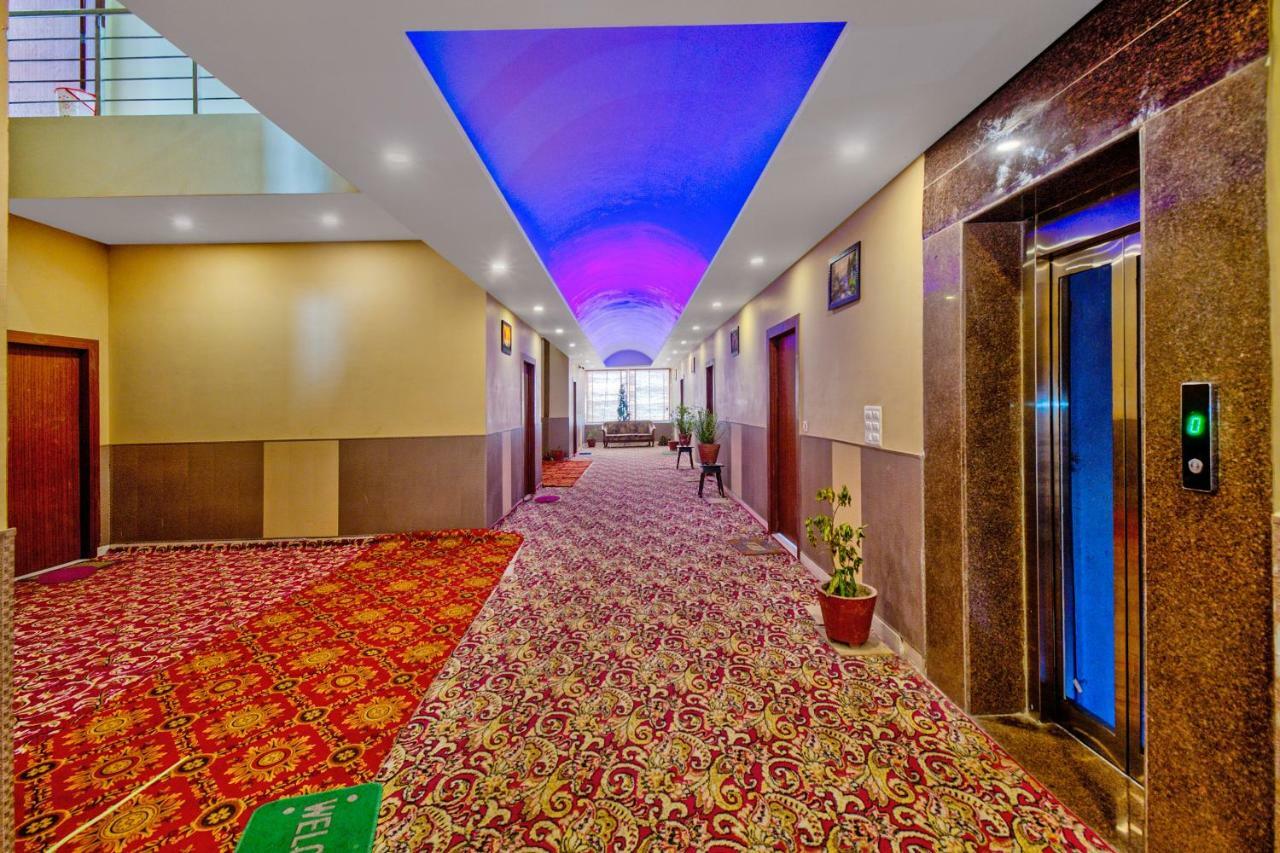 Capital O 40833 Maharaja Hotel & Restaurant Kashipur Exteriör bild